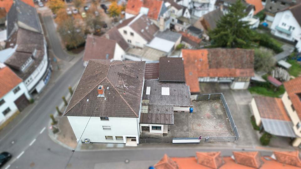 XXL-Gewerbefläche in Östringen – mit LKW-Annahme & großzügigem Parkplatz zimmer