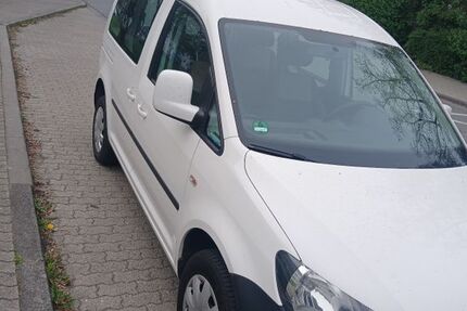 VW Caddy 293.922 km 5.555 &euro; SPEYER 67346