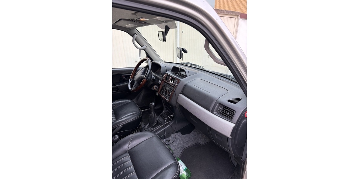 Mitsubishi Pajero Pinin 99.000 km 5.400 &euro; Mannheim 68309