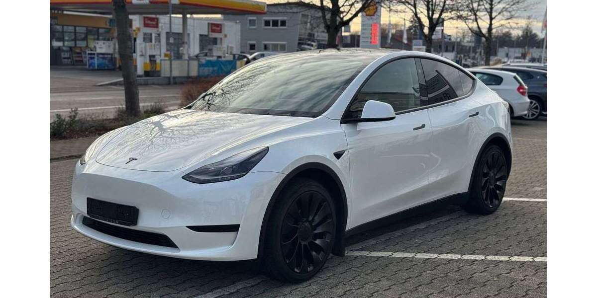 Tesla Model Y 12.900 km 39.900 &euro; Östringen 76684