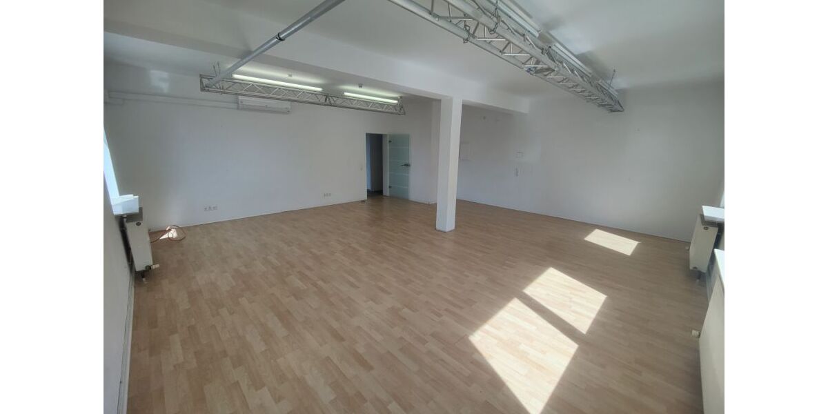 Helles BüroStudioAtelier, 51 m², mit Klimaanlage und Parkmöglichkeiten - Gewerbeobjekt Mannheim Neckarstadt-West | Angebot:27353262