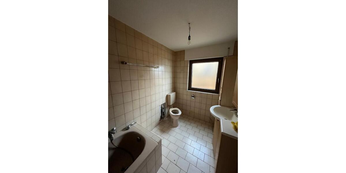 Etagenwohnung Forst - 2.5 Zimmer, 61 m&sup2;, 165.000&euro; | Angebot:24677451