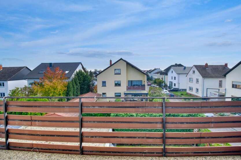 3 ZKB DG & 2 ZKB Souterrain Whg Sofort beziehbar Garage & 2 Stellplätze inkl 5 zimmer