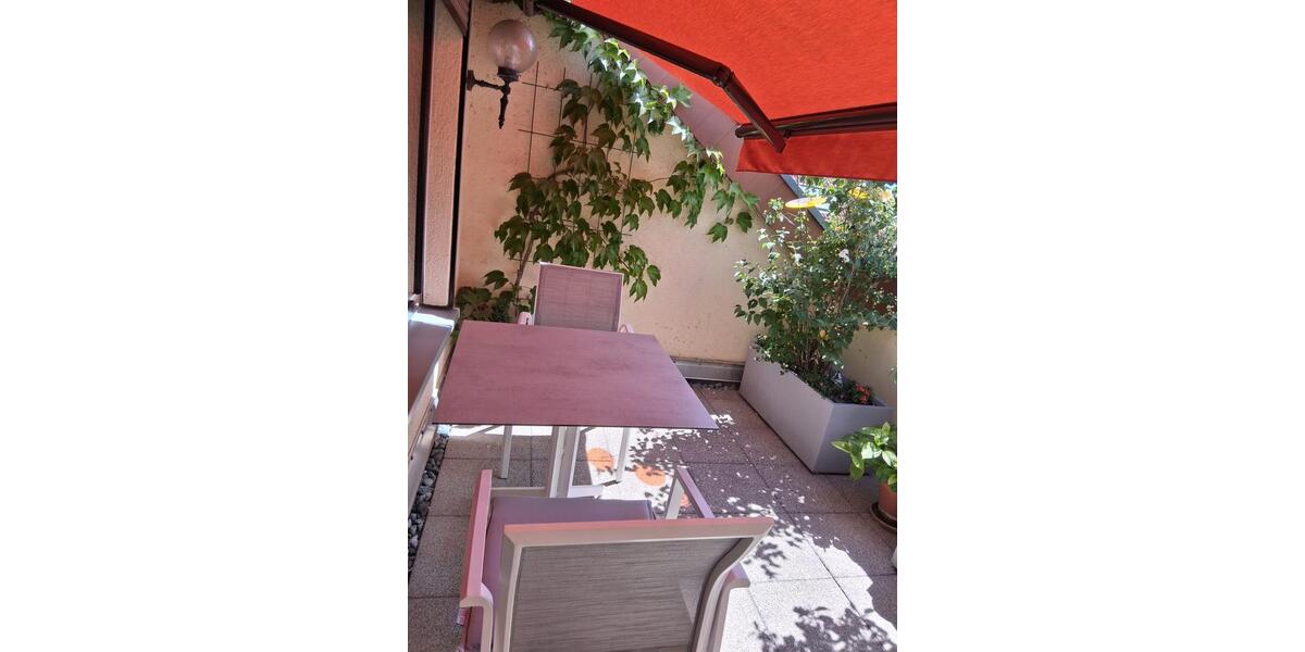 Dachgeschoßwohnung Brühl - 3.5 Zimmer, 85 m&sup2;, 313.000&euro; | Angebot:27297131