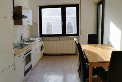 Helle Wohnung mit Balkon - einziehen und wohlfühlen 2 zimmer