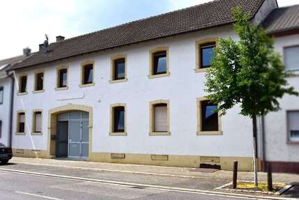 Haus zum Kaufen in Philippsburg 595.000 € 274.27 m²