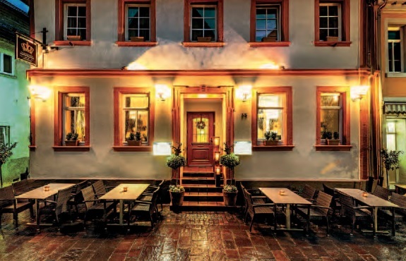 Hotel Nähe Heidelberg 12 Zimmer, Restaurant, Wohnung 100 m² - Gewerbeobjekt Heidelberg | Angebot:26476643