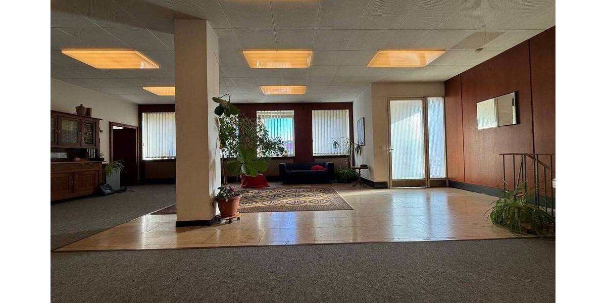 Gewerbeobjekt Mannheim Neckarau - 5 Zimmer, 211 m&sup2;, 295.000&euro; | Angebot:25668058