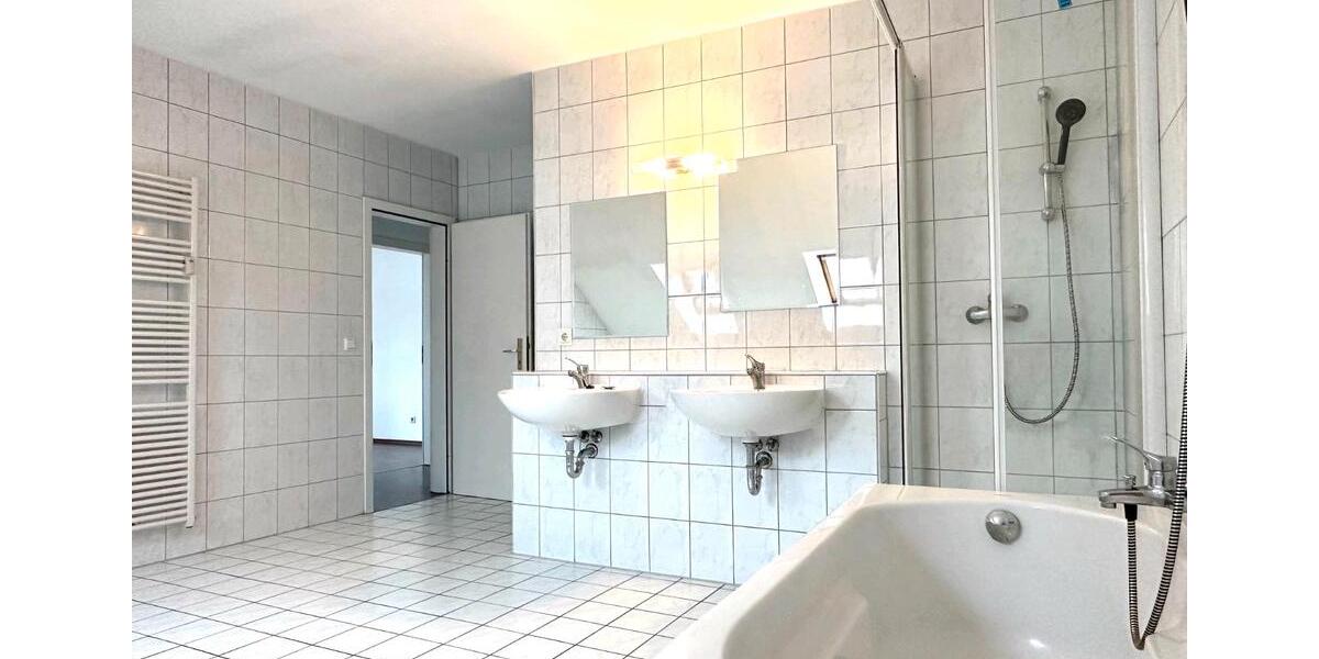4 Zimmer Penthouse Wohnung Provisionsfrei in LU Ruchheim 4 zimmer