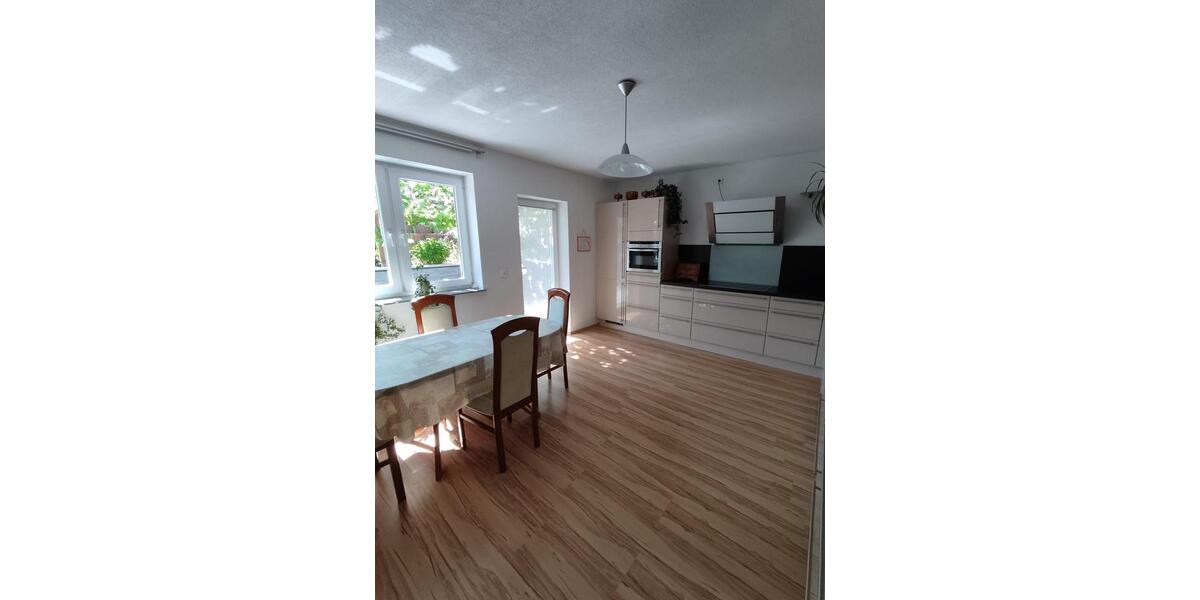 Etagenwohnung Eberbach - 5 Zimmer, 206 m&sup2;, 660.000&euro; | Angebot:26534049