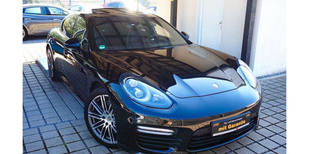 Porsche Panamera 209.000 km 40.800 € Altrip 67122