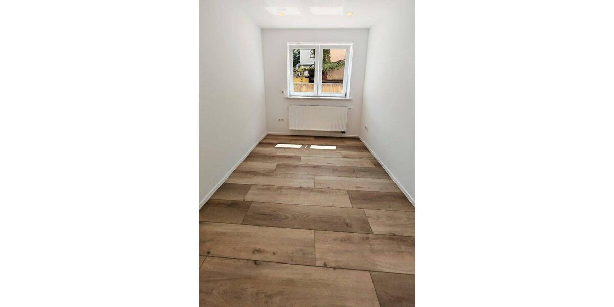 Etagenwohnung Mannheim Neckarstadt - 4 Zimmer, 82 m&sup2;, 1.035&euro; | Angebot:26885005