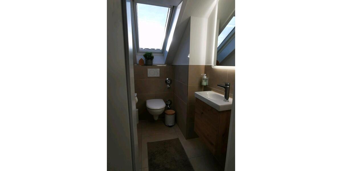 Modernisierte 3 Zimmer Dachgeschosswohnung in Sandhausen Mitte 3 zimmer