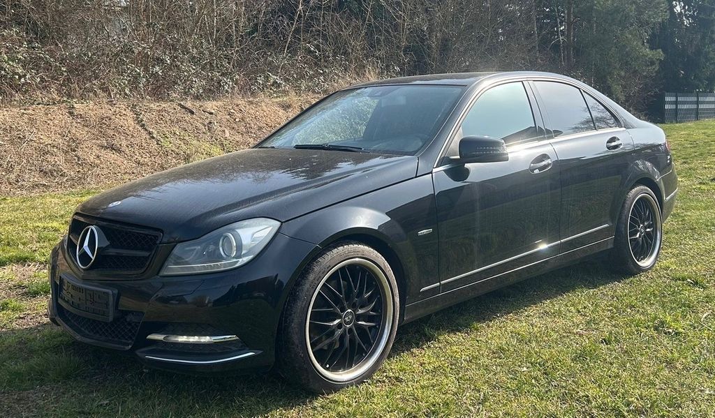 Mercedes-Benz C 250 198.600 km 7.900 &euro; Schwetzingen 68723
