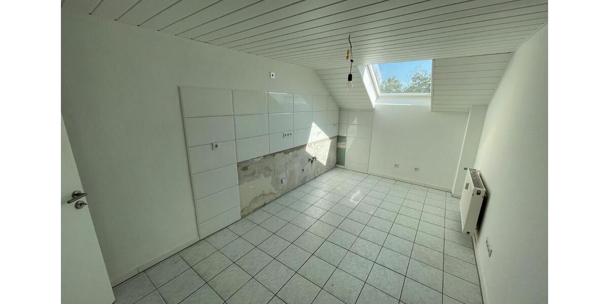 Dachgeschoßwohnung Hockenheim - 3 Zimmer, 77 m&sup2;, 239.000&euro; | Angebot:24756280