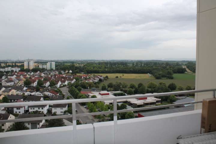 Etagenwohnung Lampertheim - 2 Zimmer, 75 m&sup2;, 1.050&euro; | Angebot:26905572