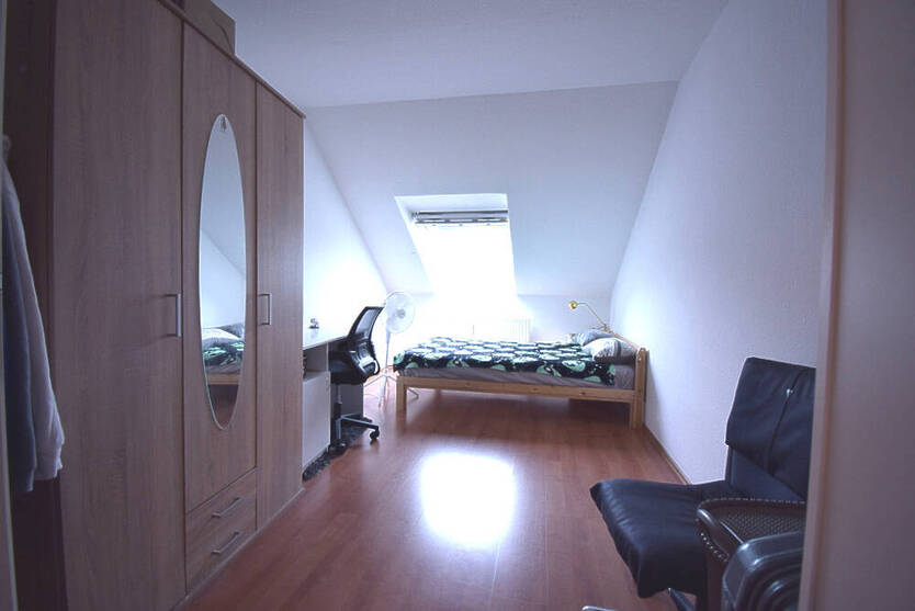 Besondere DG - Wohnung in prima Innenstadtlage