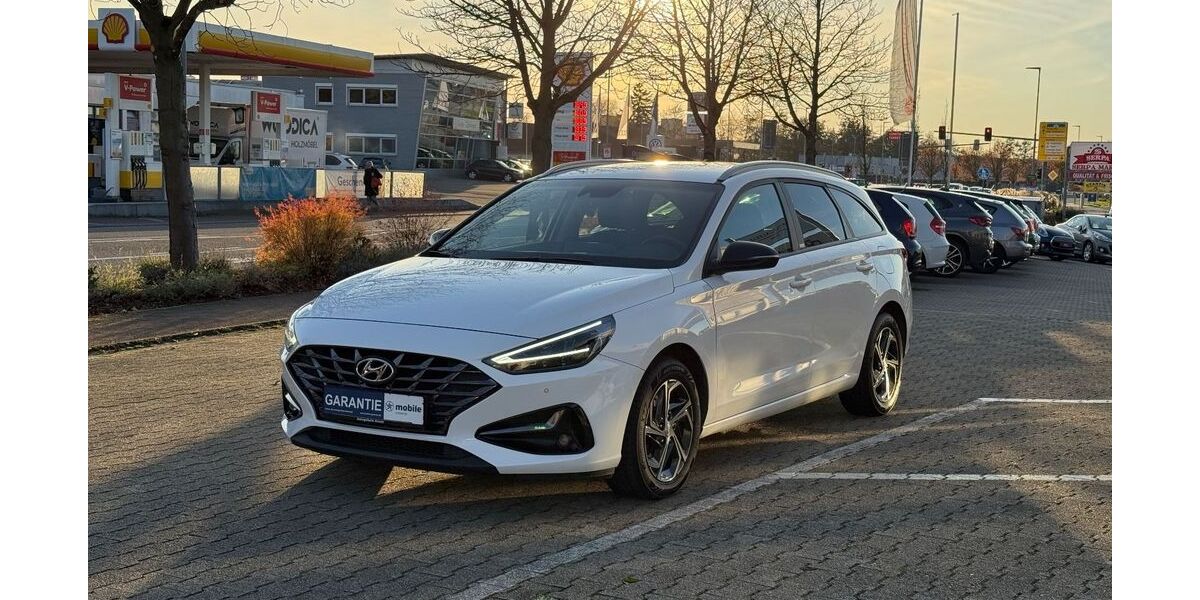 Hyundai i30 97.000 km 16.990 &euro; Östringen 76684