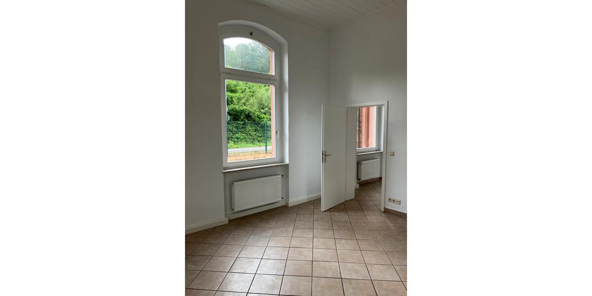 Helle Büroräume in zentraler Lage, neu renoviert zimmer