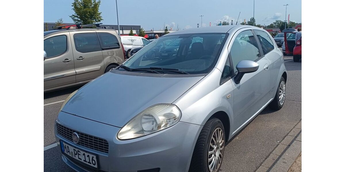 Fiat Punto 143.000 km 2.350 &euro; Mannheim 68169
