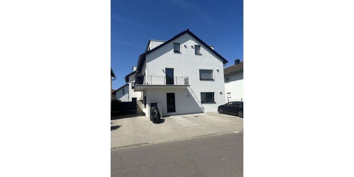 Etagenwohnung Bad Schönborn - 3 Zimmer, 87 m&sup2;, 1.350&euro; | Angebot:26394852