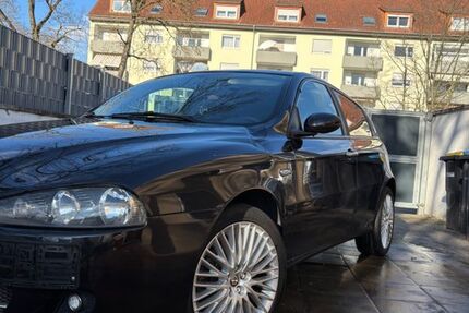 Alfa Romeo 147 125.000 km 1.600 &euro; Mannheim 68239