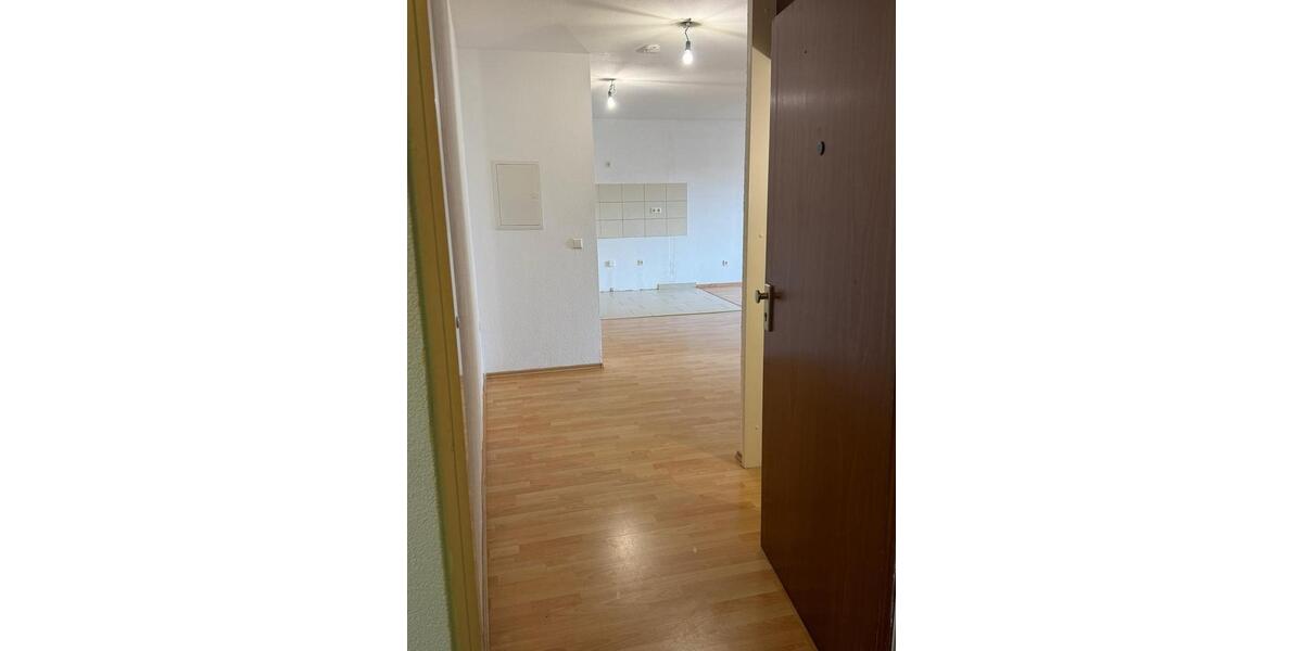 Etagenwohnung Ludwigshafen am Rhein Ludwigshafen-Hemshof - 2 Zimmer, 66 m&sup2;, 745&euro; | Angebot:25342692