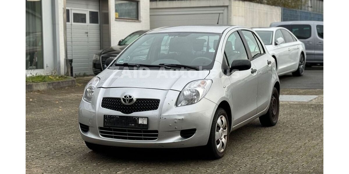 Toyota Yaris 108.000 km 2.599 &euro; Wiesloch 69168