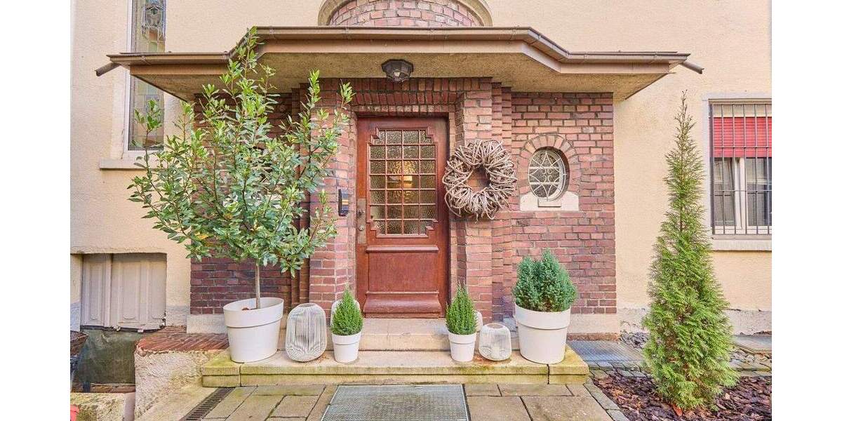 Historisches Fachwerk trifft modernes Wohngefühl mit Terrasse und Garten! 8 zimmer