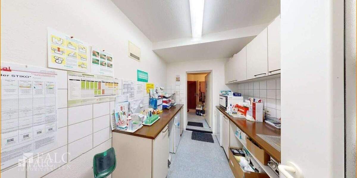 Mehrfamilienhaus, Wohnhaus Wiesloch / Baiertal Baiertal - 9 Zimmer, 351 m&sup2;, 799.000&euro; | Angebot:25390604