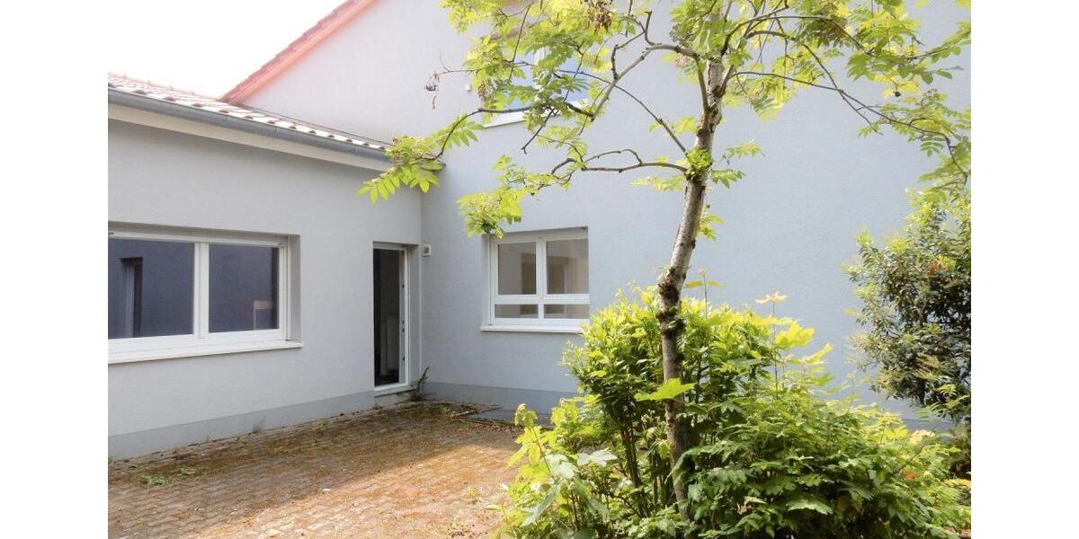 Doppelhaushälfte Schwetzingen - 7 Zimmer, 180 m&sup2;, 2.100&euro; | Angebot:26241969