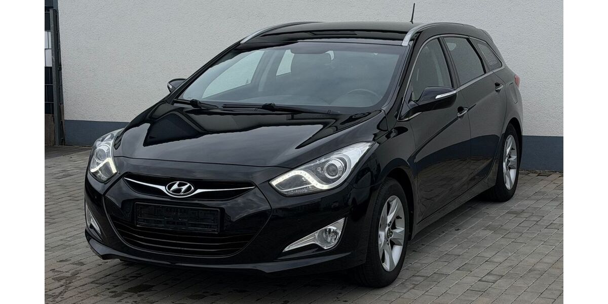 Hyundai i40 99.400 km 8.450 &euro; Altlußheim 68804