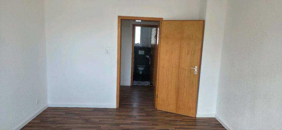 Etagenwohnung Ludwigshafen am Rhein Mundenheim - 3 Zimmer, 85 m&sup2;, 1.300&euro; | Angebot:26336266