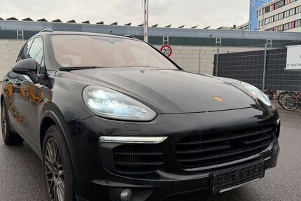 Porsche Cayenne 95.700 km 41.000 &euro; Hockenheim 68766