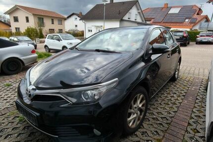 Toyota Auris 158.000 km 7.900 &euro; Dielheim 69234