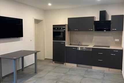 Charmante 2-Zimmer-Wohnung mit moderner Einbauküche zu vermieten 2 zimmer