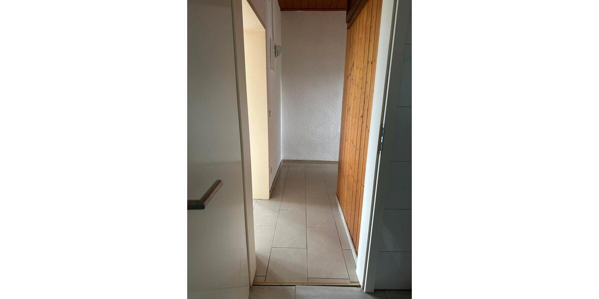 Etagenwohnung Viernheim - 4 Zimmer, 120 m&sup2;, 1.200&euro; | Angebot:26365809