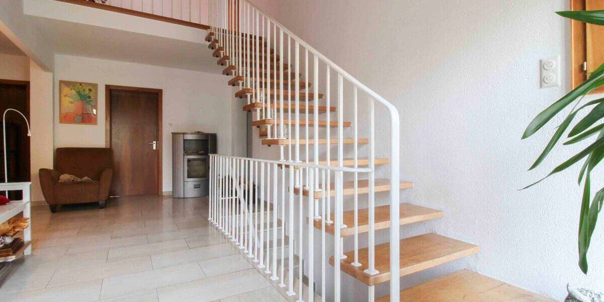 Einfamilienhaus Eschelbronn - 8 Zimmer, 265 m&sup2;, 439.000&euro; | Angebot:26427810