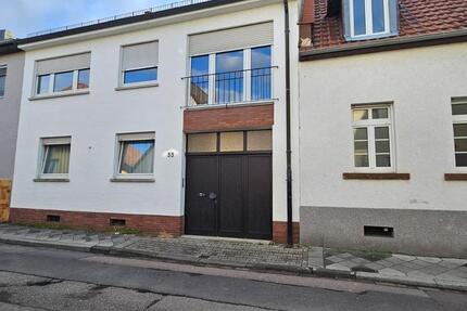 PROVISIONSFREI- gepflegtes Zweifamilienhaus in Mannheim-Neckarau zimmer