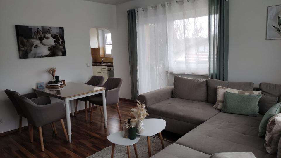 Gepflegte 2-Zimmer-Wohnung mit Loggia und Stellplatz 2 zimmer