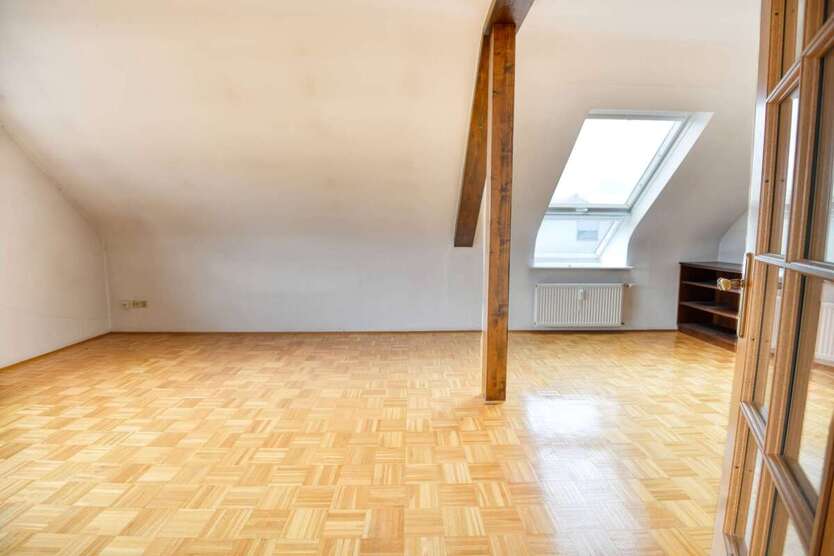 3 ZKB DG & 2 ZKB Souterrain Whg Sofort beziehbar Garage & 2 Stellplätze inkl 5 zimmer