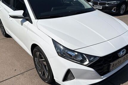 Hyundai i20 17.166 km 15.690 &euro; Schwetzingen 68723