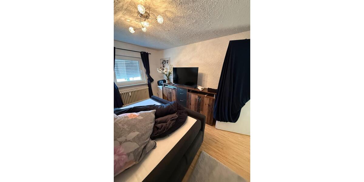 Dachgeschoßwohnung Lampertheim - 3.5 Zimmer, 60 m&sup2;, 600&euro; | Angebot:25724111