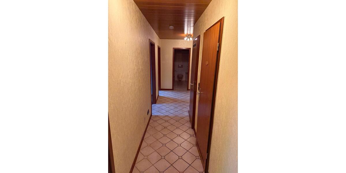 Etagenwohnung Mannheim Feudenheim - 4.5 Zimmer, 101 m&sup2;, 319.000&euro; | Angebot:26629853