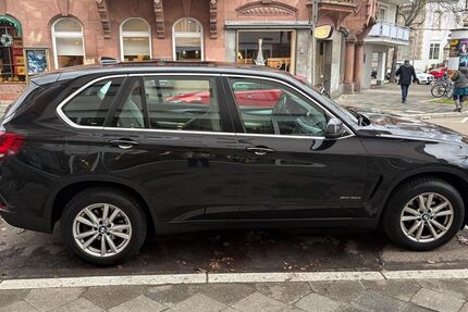 BMW X5 303.000 km 15.299 &euro; Mannheim 68161