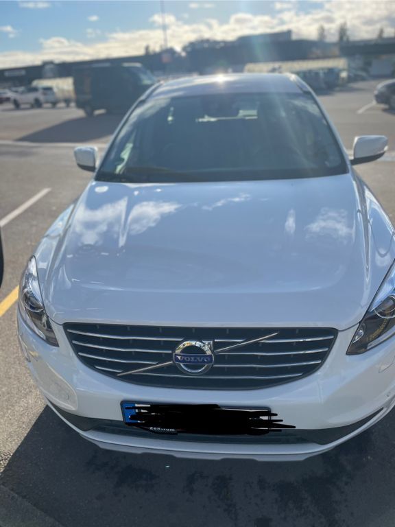 Volvo XC60 102.262 km 16.950 € Brühl 68782