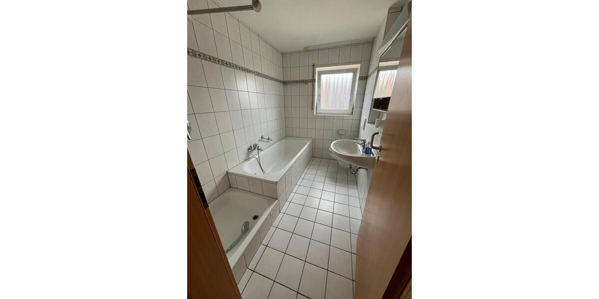 Dachgeschoßwohnung Walldorf - 2 Zimmer, 55 m&sup2;, 215.000&euro; | Angebot:26889092