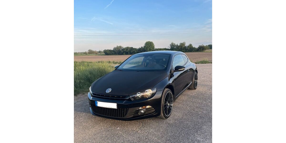 VW Scirocco 132.000 km 10.200 &euro; Oberhausen-Rheinhausen 68794