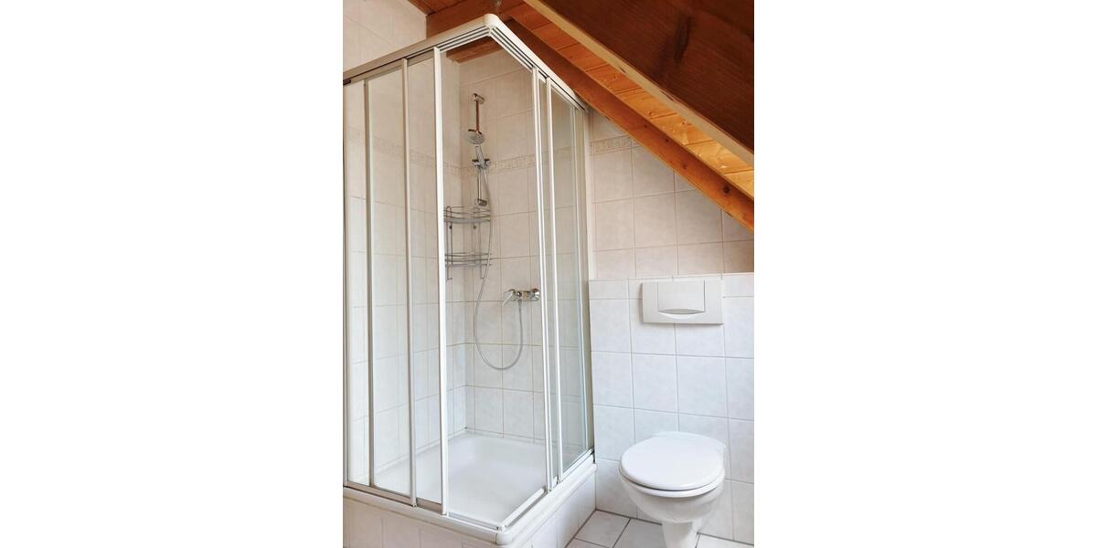 Dachgeschoßwohnung Schriesheim - 3 Zimmer, 80 m&sup2;, 730&euro; | Angebot:26099164