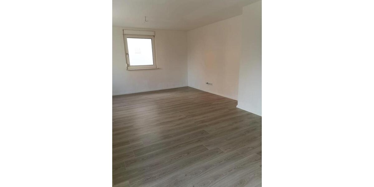 Maisonettenwohnung Schifferstadt - 4 Zimmer, 110 m&sup2;, 1.000&euro; | Angebot:26341522